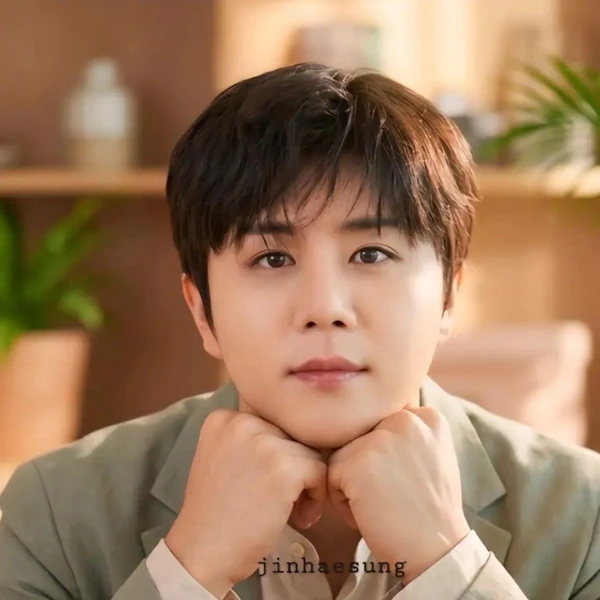 チン・ヘソンへのファンの愛が詰まった人気写真