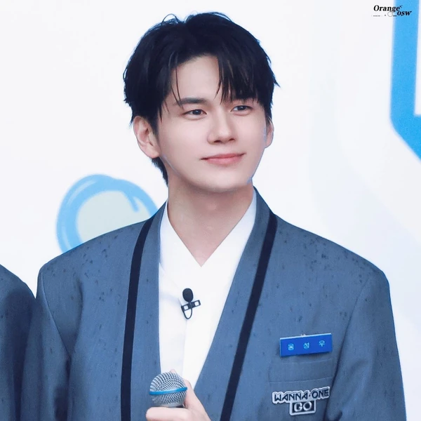 Penampilan Ong Seongwu yang paling disukai hari ini