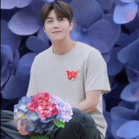 Popular profile photo of Kim Seonho loved by fans