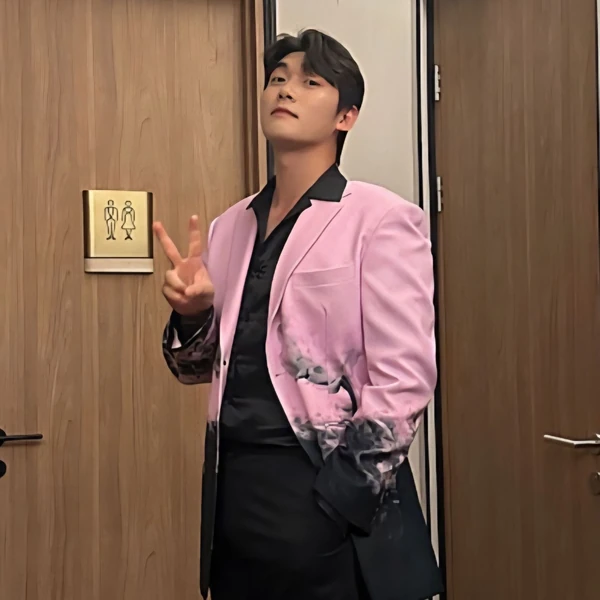 充滿粉絲愛的Jeon Jonghyeok人氣照片