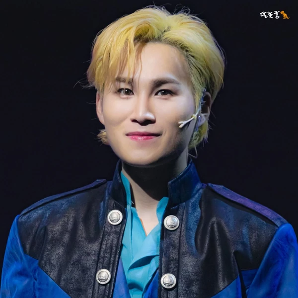 今天最受喜爱的金熙栽模样