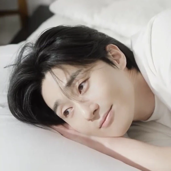 今天最受喜愛的朴敘俊模樣