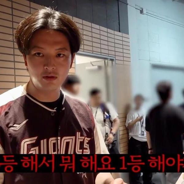 Today’s standout profile photo of Kim Wonjung on Choeaedol Celeb