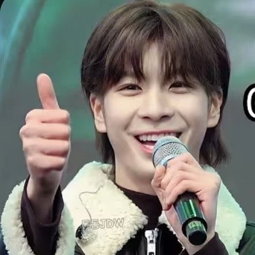 充滿粉絲愛的鄭東元人氣照片