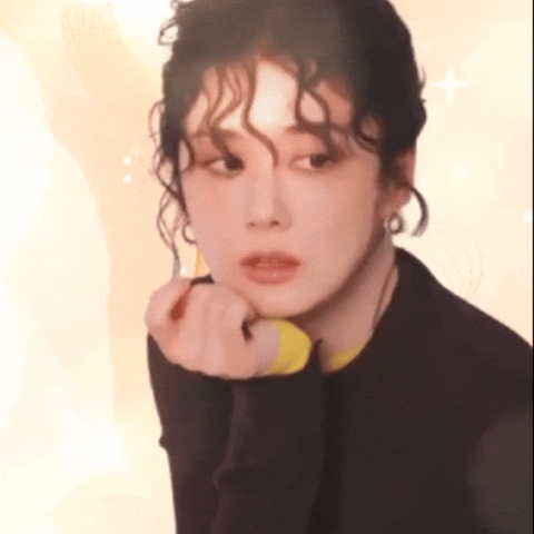 Popular photo full of fans’ love for Jang Nara