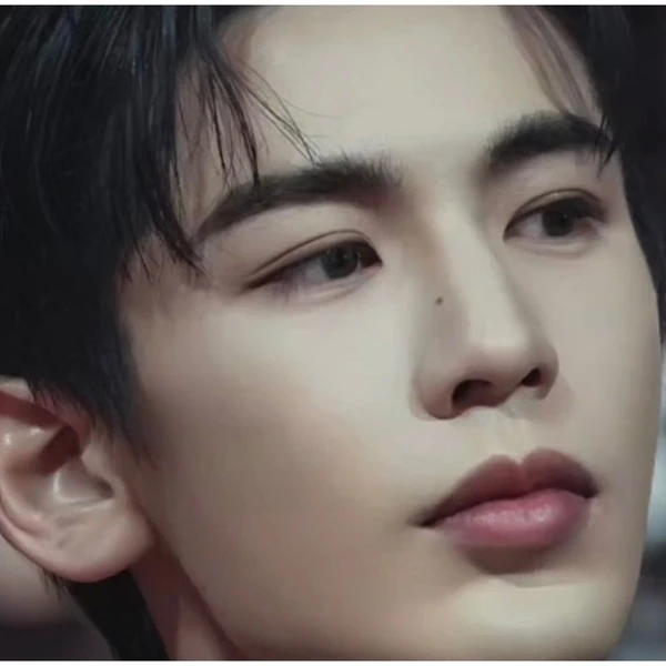 Popular photo full of fans’ love for Zhang Linghe