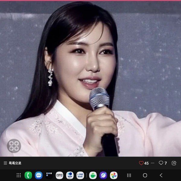 ソン・ガインへのファンの愛が詰まった人気写真