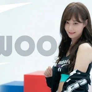 充滿粉絲愛的妍雨人氣照片