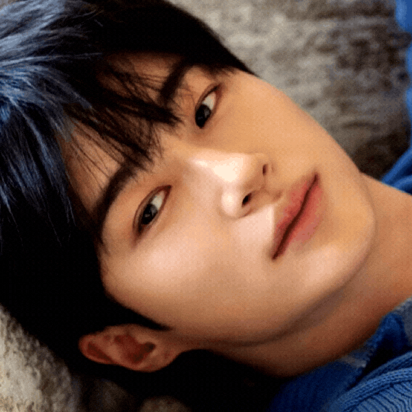 Popular profile image of Byeon Wooseok selected by vote