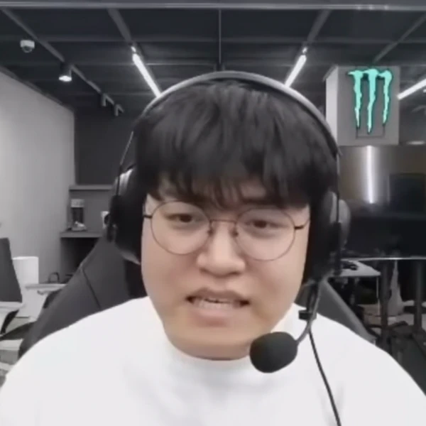 Momen gemilang Gumayusi yang dibuat oleh fandom