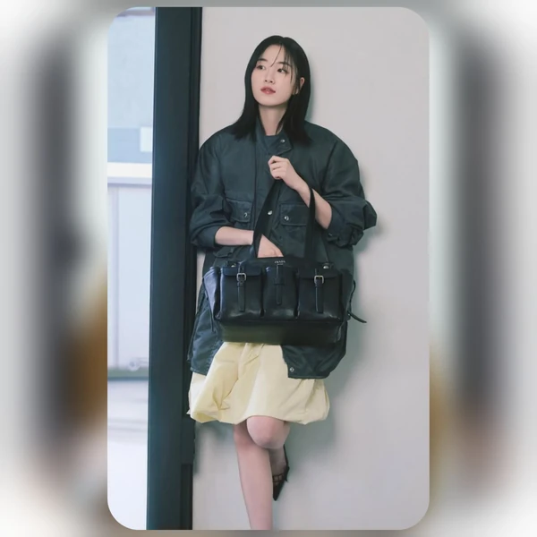 Popular photo full of fans’ love for Won Jian