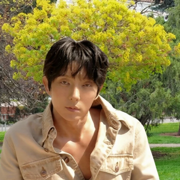 今天最受喜愛的李準基模樣