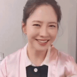 Momen terbaik Song Jihyo pilihan penggemar