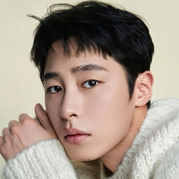 Popular photo full of fans’ love for Lee Jaewook