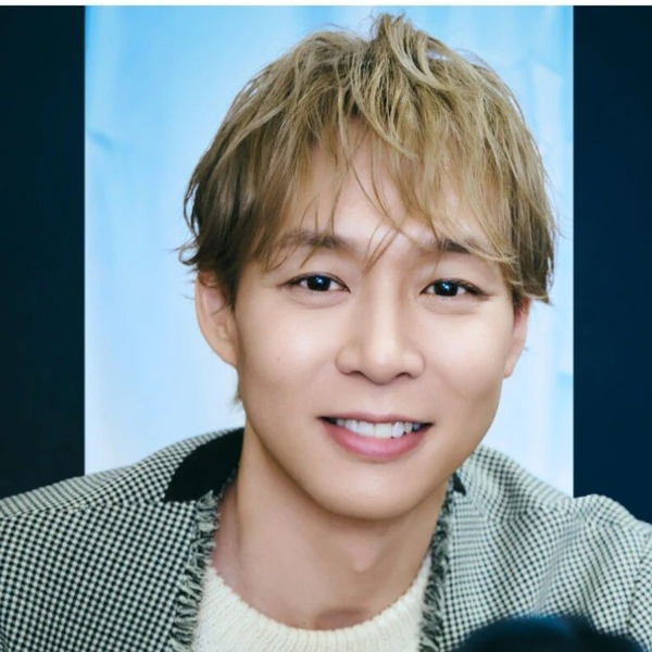 The most loved look of Park Yoochun today