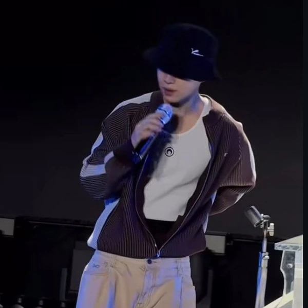 The most loved look of Henry today