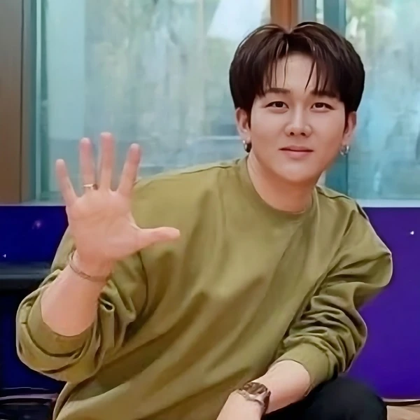 The most loved look of Kim Soochan today