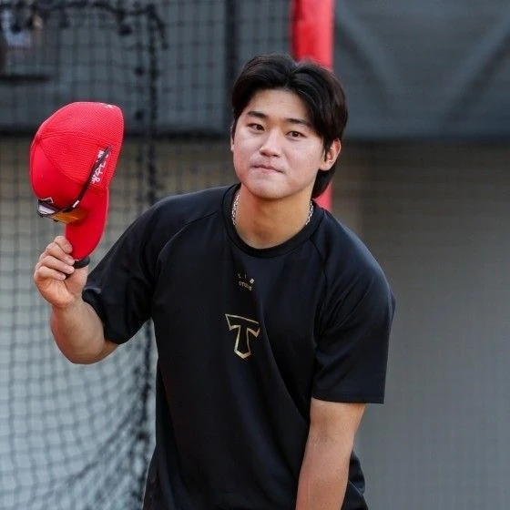 Representative photo of Kim Doyoung showing their charm