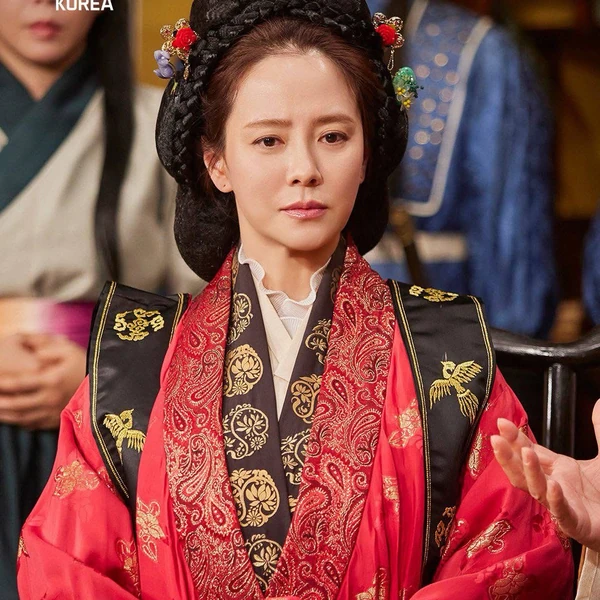 Penampilan Song Jihyo yang paling disukai hari ini