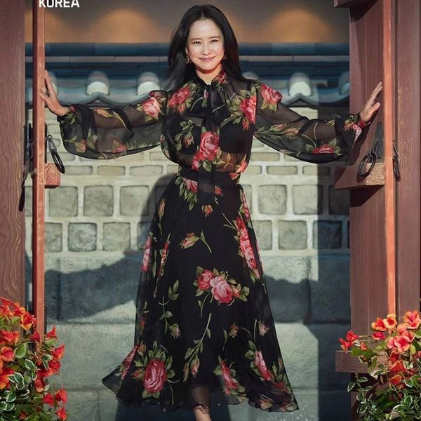 Penampilan Song Jihyo yang paling disukai hari ini