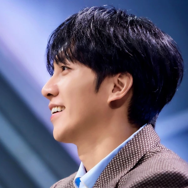 ファンが選んだイ・スンギの最高の瞬間