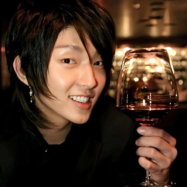 Popular profile photo of Lee Joongi loved by fans