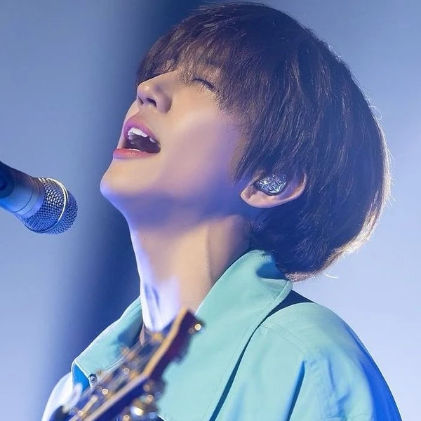 Popular photo full of fans’ love for Lee Seungyoon