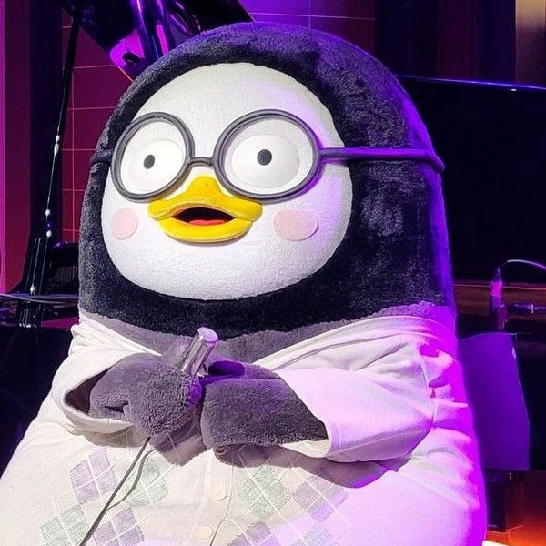 Popular photo full of fans’ love for Pengsoo