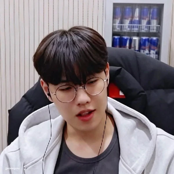 今天在Choeaedol Celeb中最閃耀的Oner代表照片