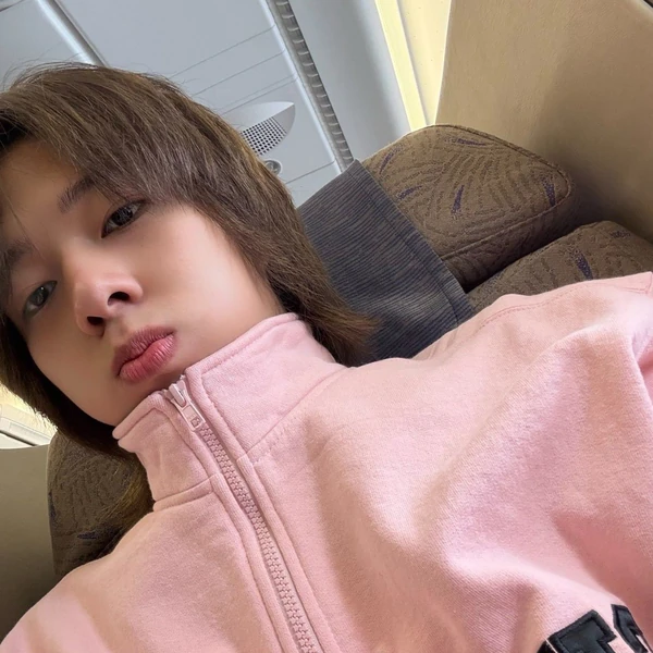 Popular photo full of fans’ love for NuNew