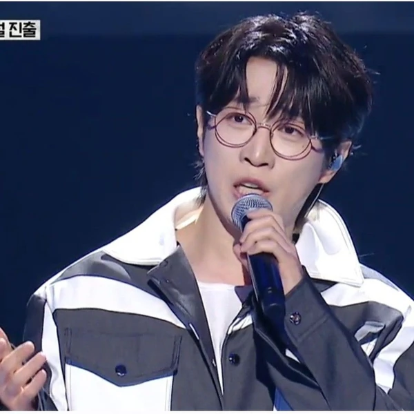 Popular photo full of fans’ love for An Sunghoon