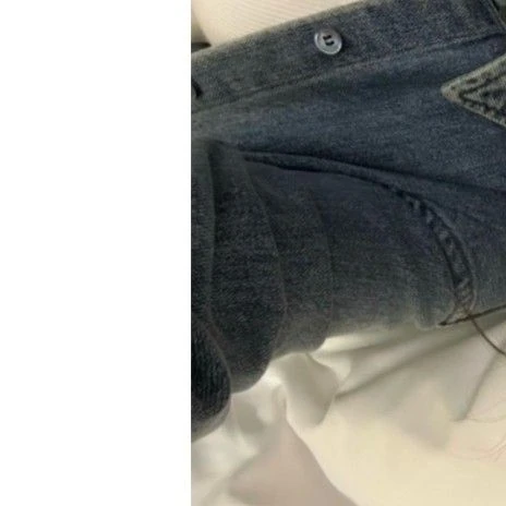 Popular photo full of fans’ love for Bona