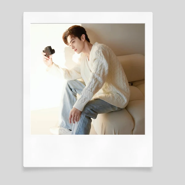 The most loved look of Xu Kai today