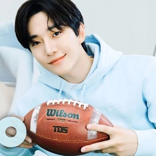 Popular photo full of fans’ love for Lee Junho