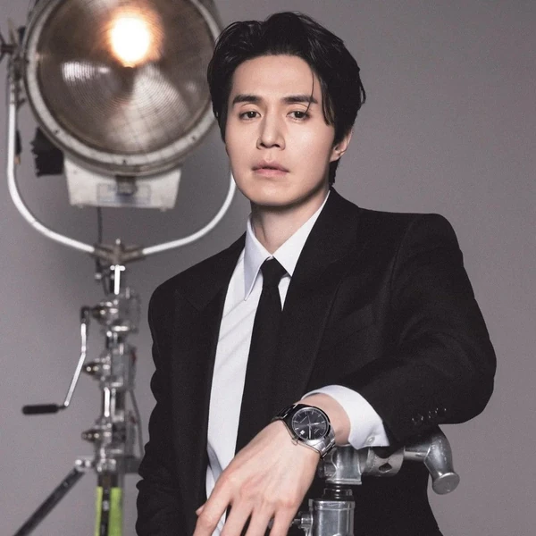 The most loved look of Lee Dongwook today