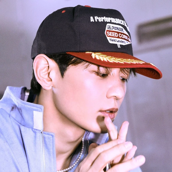 The most loved look of Choi Minho today