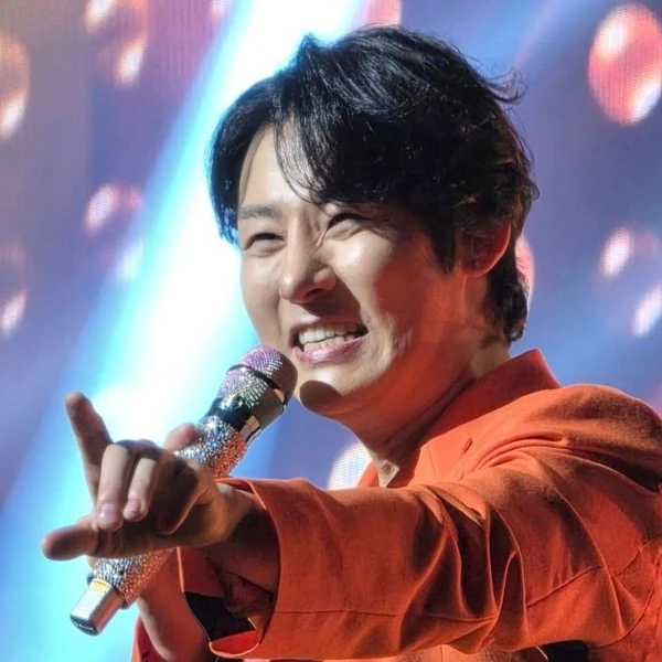 今天最受喜爱的Kang Moonkyung模样