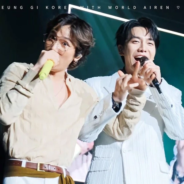 イ・スンギへのファンの愛が詰まった人気写真