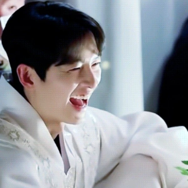 오늘 가장 사랑받은 송중기의 모습