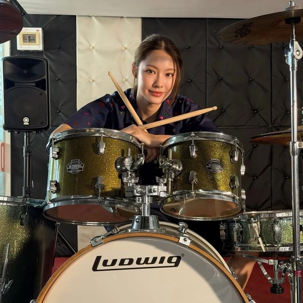 今日最も愛されたNamtan Tipnaree Weerawatnodomの姿