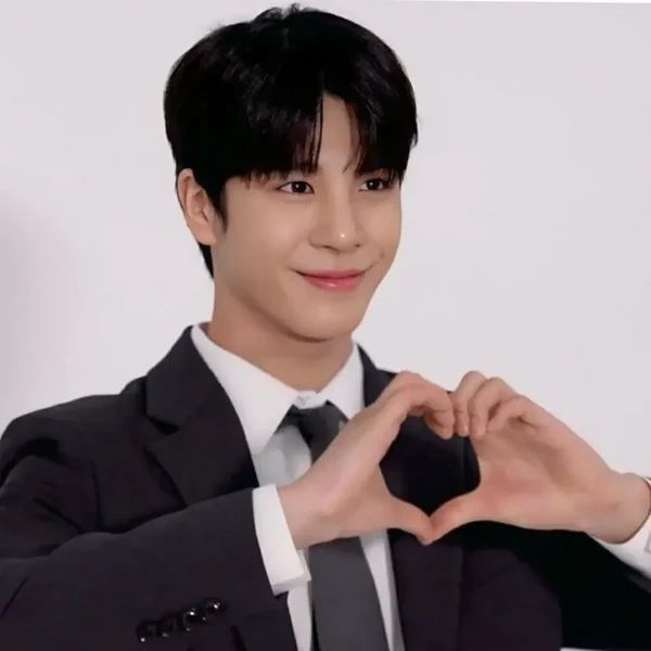 チョン・ドンウォンへのファンの愛が詰まった人気写真