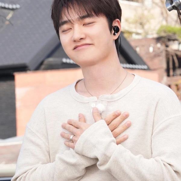 Penampilan Doh Kyungsoo (D.O.) yang paling disukai hari ini