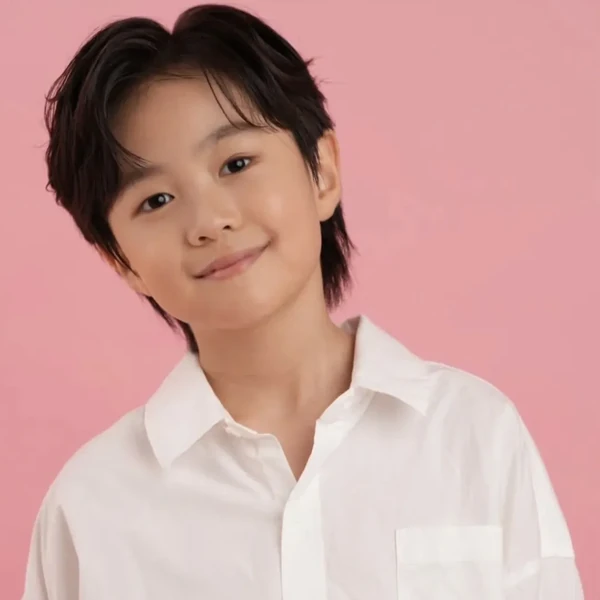 Popular photo full of fans’ love for You Jiwoo