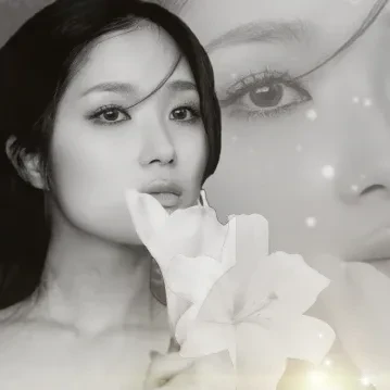 Representative photo of Kim Hyeyoon showing their charm