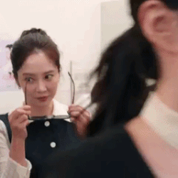 Foto populer Song Jihyo yang penuh cinta dari penggemar