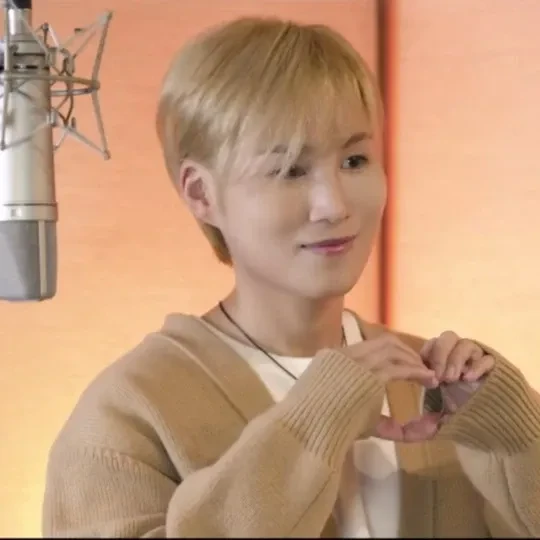 充滿粉絲愛的金熙栽人氣照片