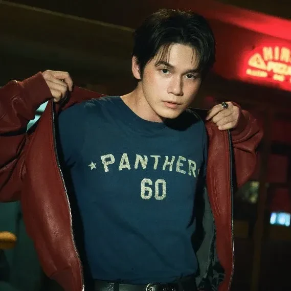 充滿粉絲愛的邕聖祐人氣照片