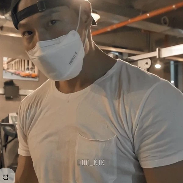 充滿粉絲愛的金鍾國人氣照片