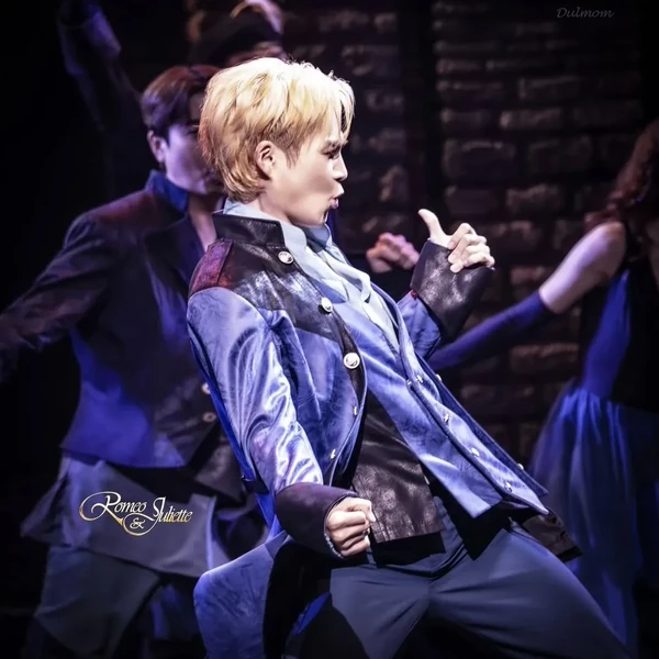 今天最受喜愛的金熙栽模樣