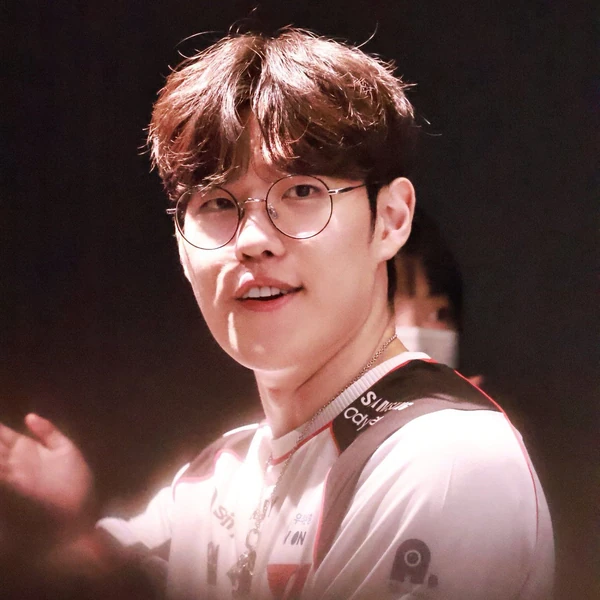 今天在Choeaedol Celeb中最闪耀的Oner代表照片